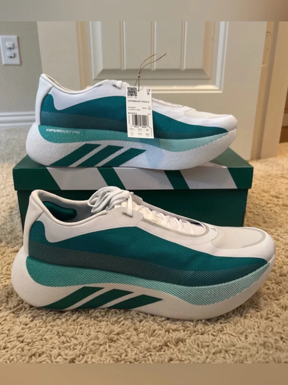 adidas Hyperboost Edge M Running Shoes